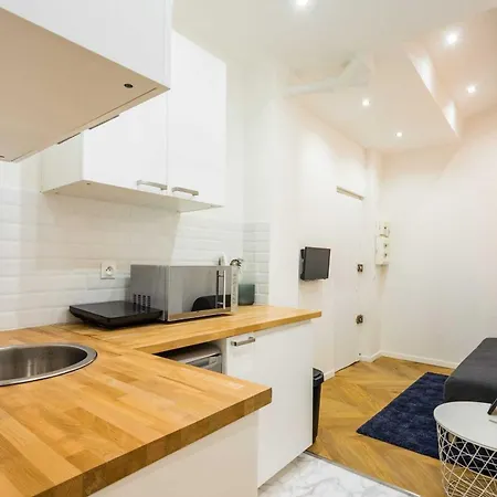 Cosy -2p- Place De Clichy-gare Saint Lazarre Apartament *