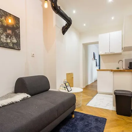 Cosy -2p- Place De Clichy-gare Saint Lazarre Apartment *