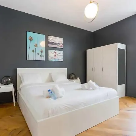 Cosy -2p- Place De Clichy-gare Saint Lazarre Apartment *